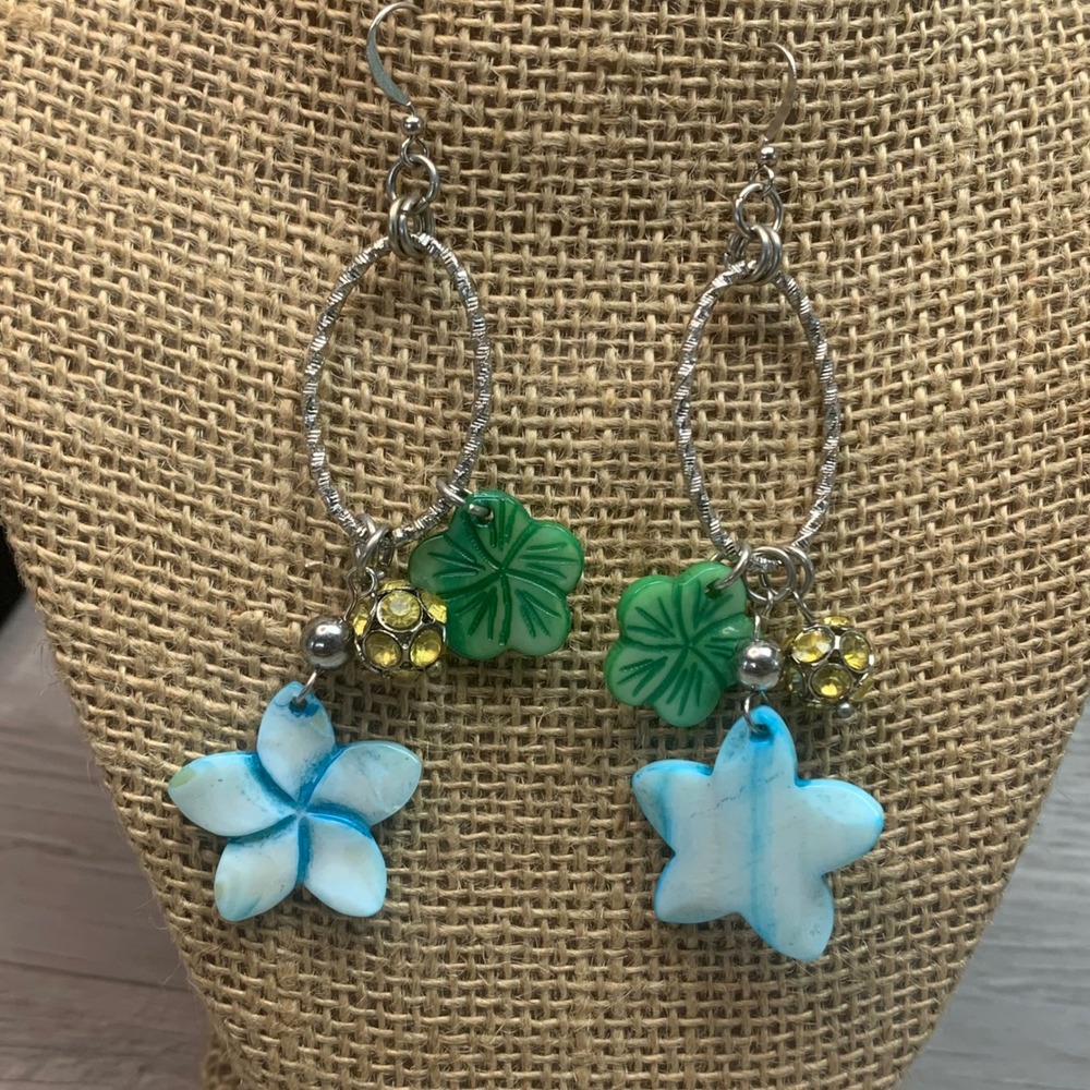 Boho Silver Tone Tropical Flower Star Dangle Hoop Earring Blue Green Yellow 5535
